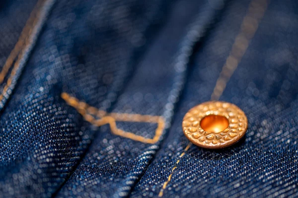 Fabrication de jeans sur-mesure pour un vêtement unique